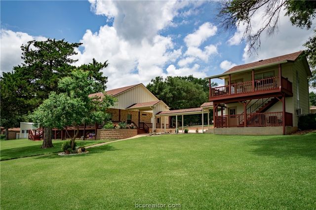 11 Dogwood, Hilltop Lakes, TX 77871
