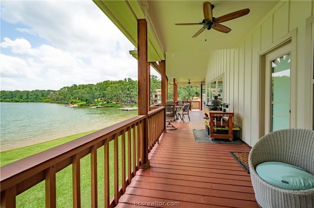 11 Dogwood, Hilltop Lakes, TX 77871