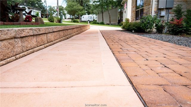 11 Dogwood, Hilltop Lakes, TX 77871