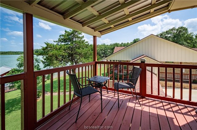 11 Dogwood, Hilltop Lakes, TX 77871