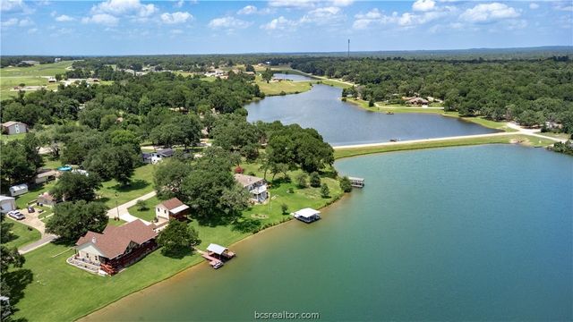 11 Dogwood, Hilltop Lakes, TX 77871