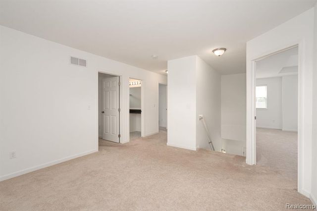 48904 Carnegie Way, Macomb, MI 48042