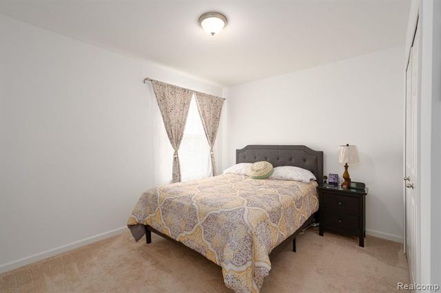 48904 Carnegie Way, Macomb, MI 48042