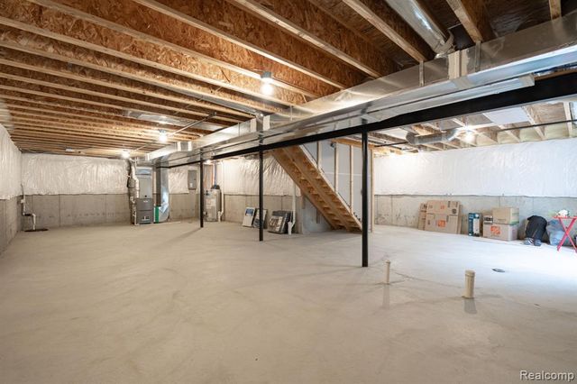 48904 Carnegie Way, Macomb, MI 48042