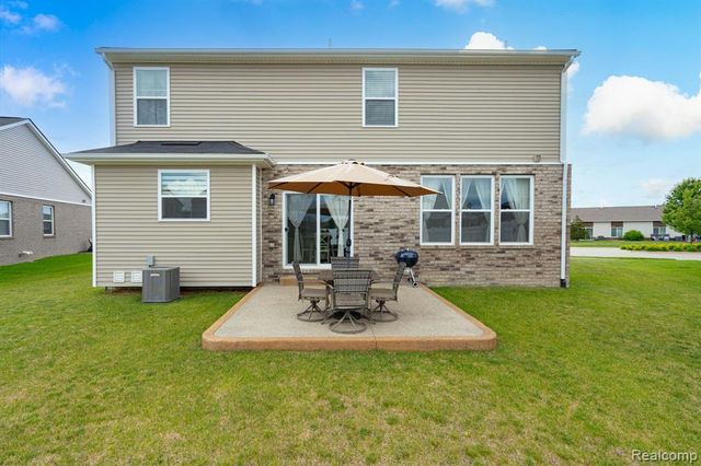 48904 Carnegie Way, Macomb, MI 48042