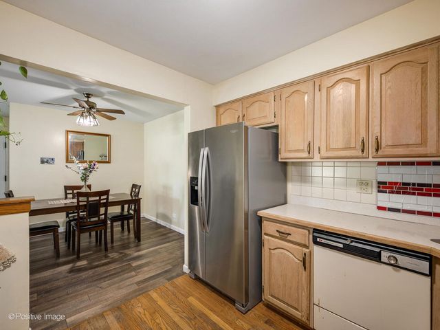 1322 S New Wilke Road 1C, Arlington Heights, IL 60005