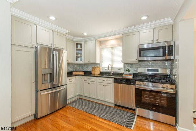 37 Evans Rd, Bloomfield Twp., NJ 07003