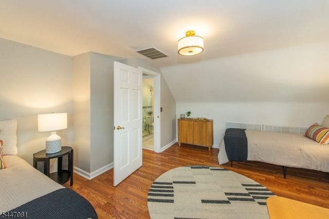 37 Evans Rd, Bloomfield Twp., NJ 07003