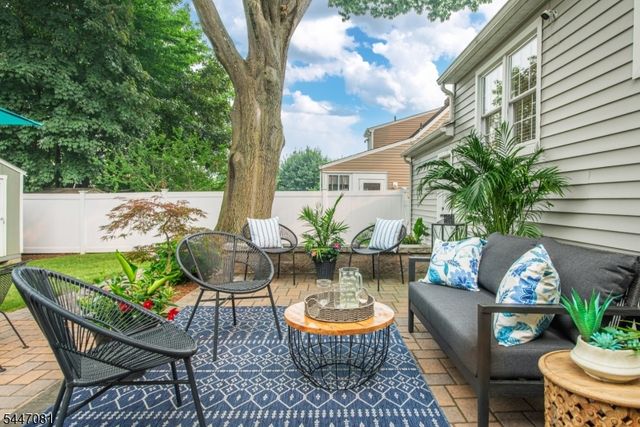 37 Evans Rd, Bloomfield Twp., NJ 07003