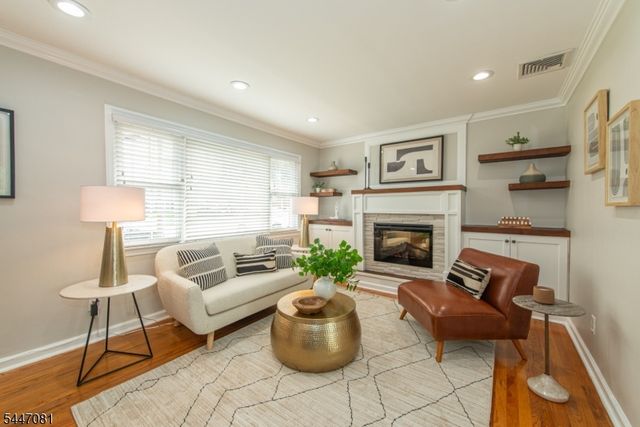 37 Evans Rd, Bloomfield Twp., NJ 07003