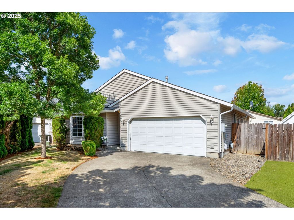 558 Se 71ST Ave, Hillsboro, OR 97123