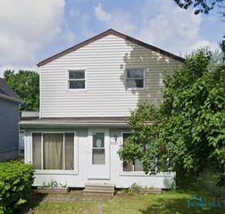 3531 Goodrich Avenue, Northwood, OH 43619