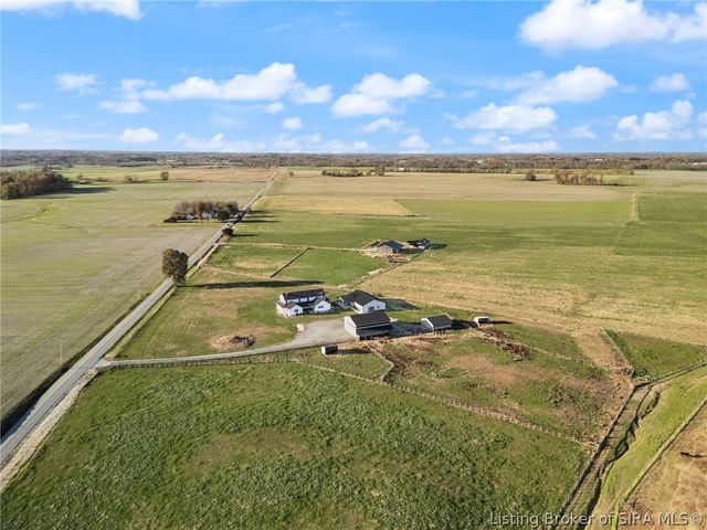 8750 Westport Road, Marysville, IN 47141
