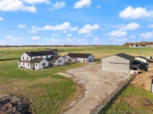 8750 Westport Road, Marysville, IN 47141