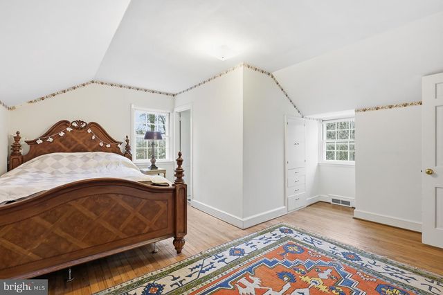 110 ALAPOCAS DR, Wilmington, DE 19803