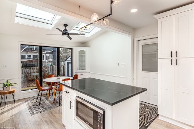 11943 S 70th Court, Palos Heights, IL 60463