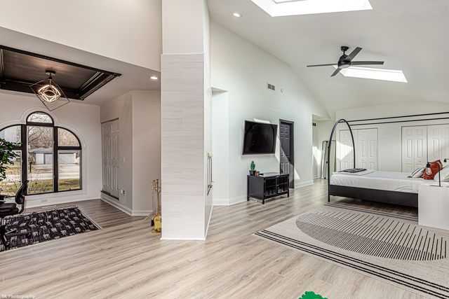 11943 S 70th Court, Palos Heights, IL 60463