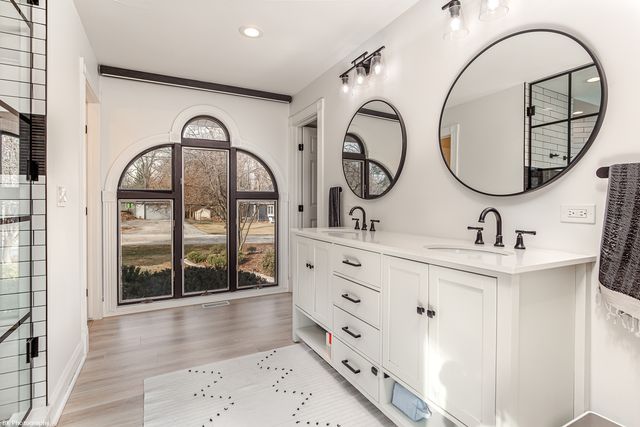 11943 S 70th Court, Palos Heights, IL 60463