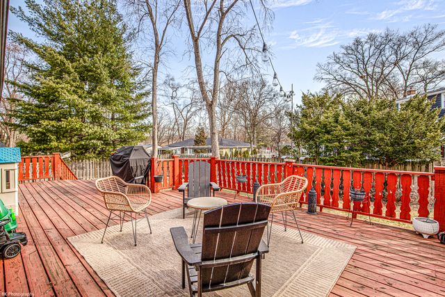 11943 S 70th Court, Palos Heights, IL 60463