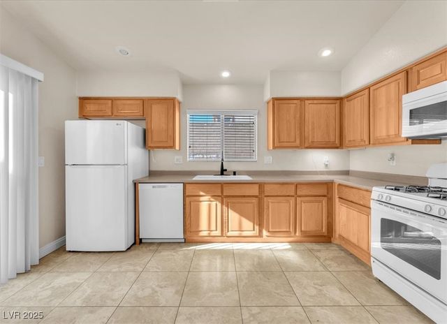 10435 Madagascar Palm Street, Las Vegas, NV 89141