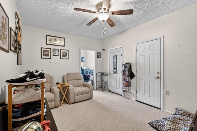 100 Coachman Drive, Florence, NJ 08505