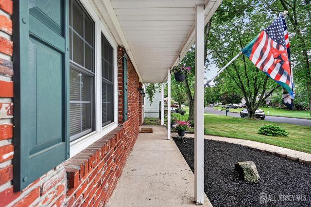 100 Coachman Drive, Florence, NJ 08505