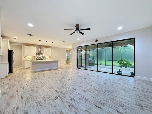 14654 HORSE TROT ROAD, Lithia, FL 33547