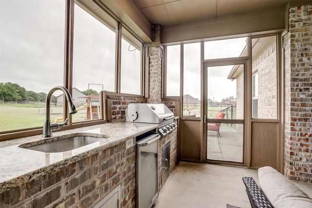 138 Brock Lane, Millsap, TX 76066
