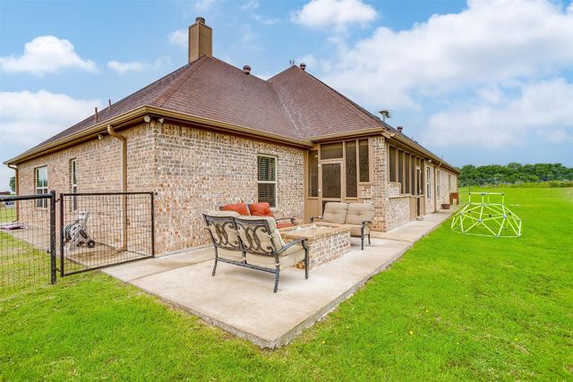 138 Brock Lane, Millsap, TX 76066