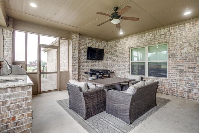 138 Brock Lane, Millsap, TX 76066