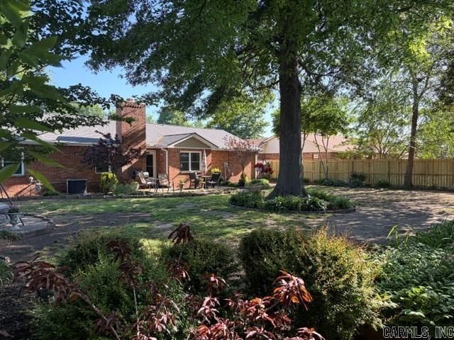 1121 E Mayfair Lane, Blytheville, AR 72315