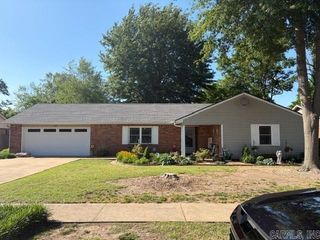 1121 E Mayfair Lane, Blytheville, AR 72315