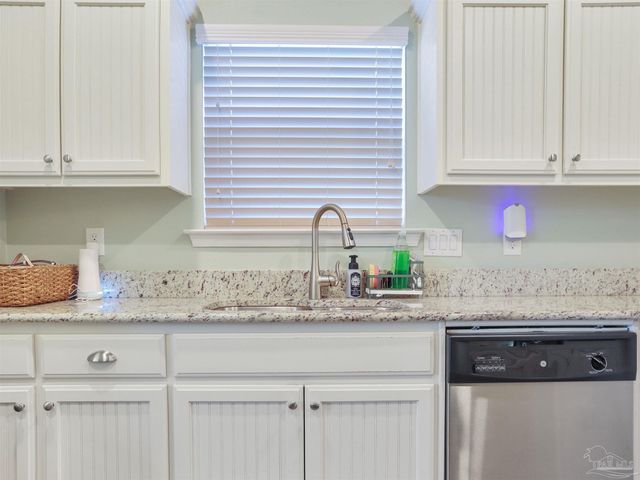 802 W Wright St, Pensacola, FL 32501