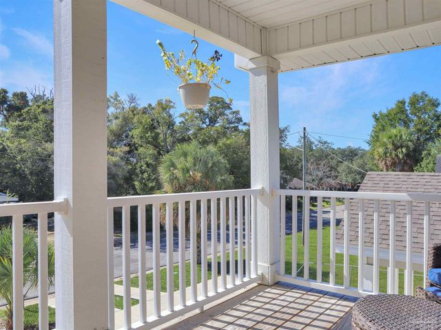 802 W Wright St, Pensacola, FL 32501