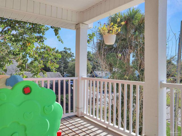 802 W Wright St, Pensacola, FL 32501