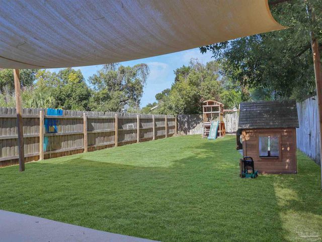 802 W Wright St, Pensacola, FL 32501