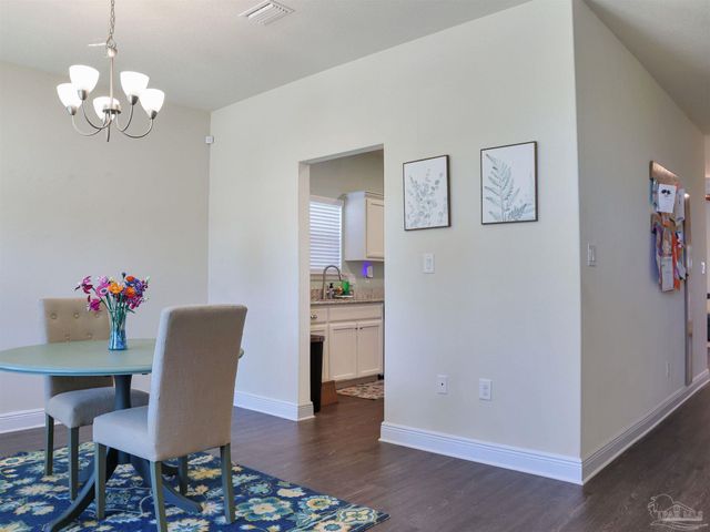 802 W Wright St, Pensacola, FL 32501