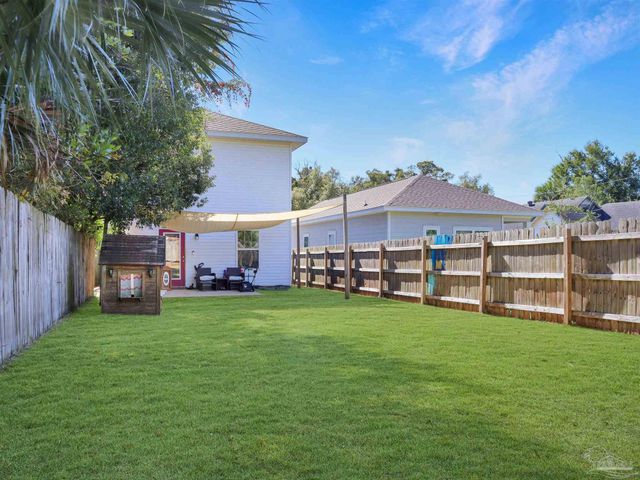 802 W Wright St, Pensacola, FL 32501