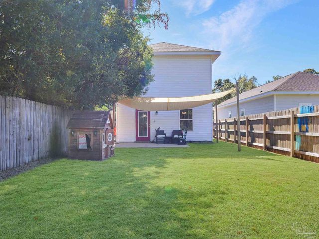 802 W Wright St, Pensacola, FL 32501