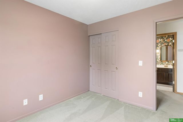7951 S 157 Avenue, Omaha, NE 68136