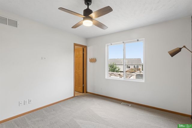 7951 S 157 Avenue, Omaha, NE 68136