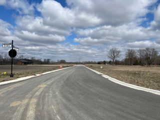 6501 W Kings Way, New Palestine, IN 46163