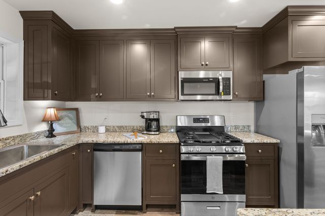 6645 Parish Dr, Nunnelly, TN 37137