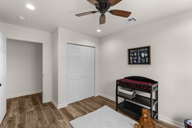 6645 Parish Dr, Nunnelly, TN 37137