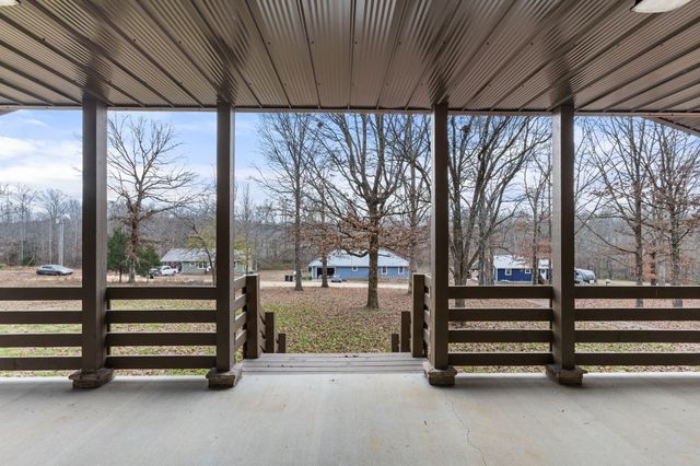 6645 Parish Dr, Nunnelly, TN 37137