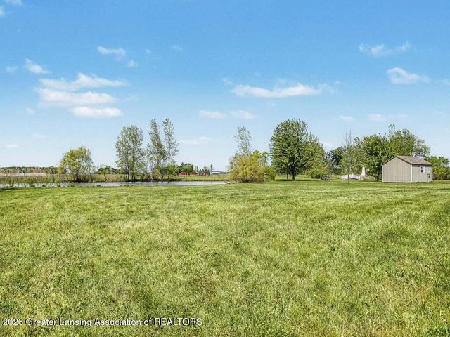 3555 N Cochran Road, Charlotte, MI 48813
