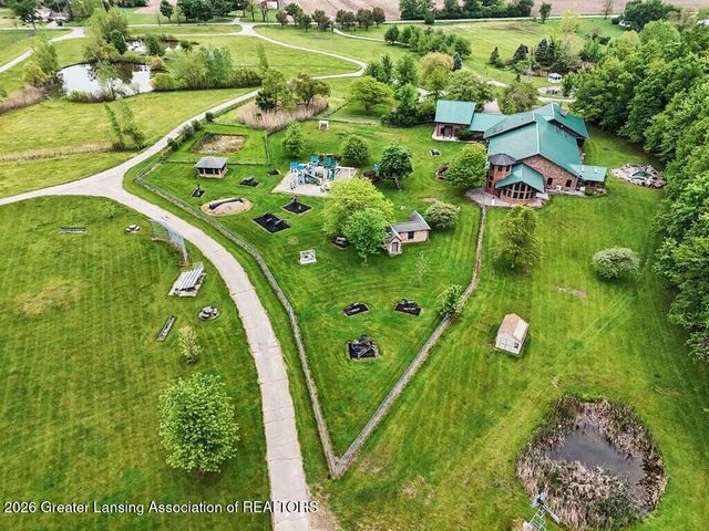 3555 N Cochran Road, Charlotte, MI 48813