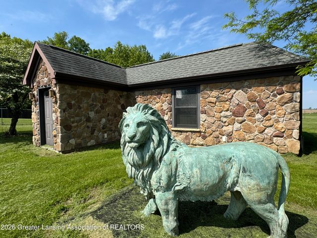 3555 N Cochran Road, Charlotte, MI 48813