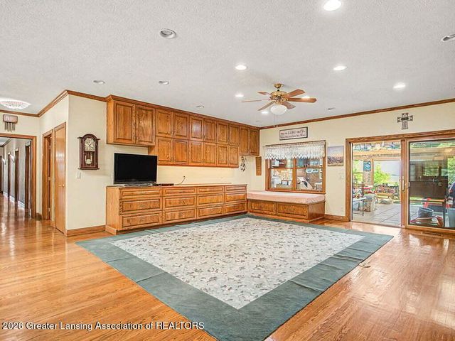 3555 N Cochran Road, Charlotte, MI 48813