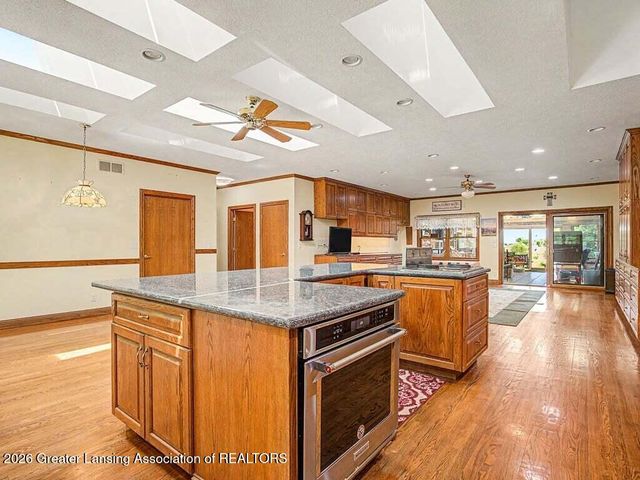 3555 N Cochran Road, Charlotte, MI 48813